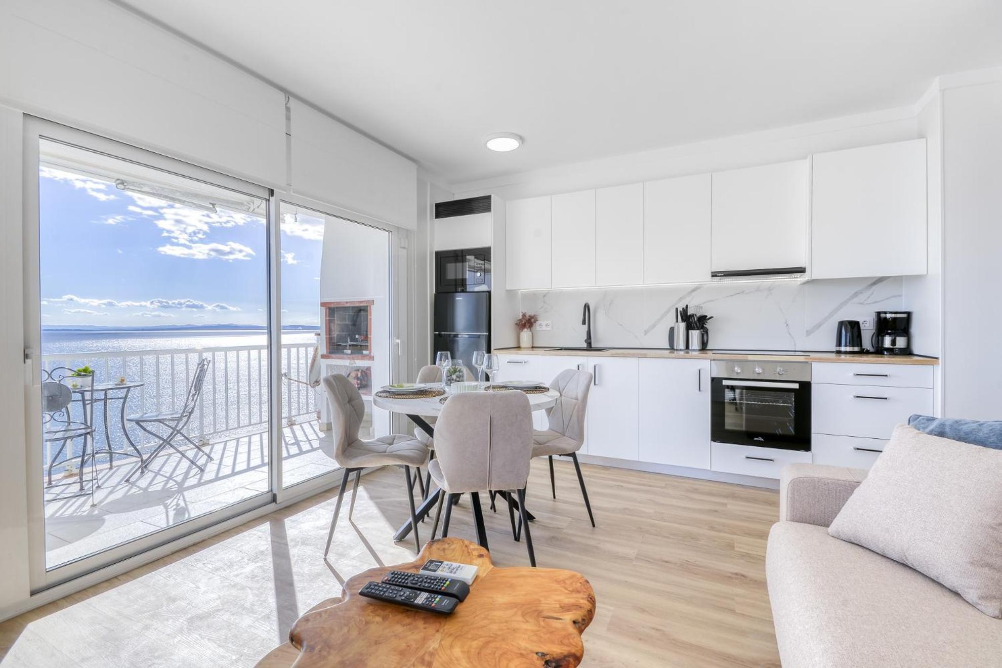 Exclusive Frontline Promocanyell - Immo Barneda Apartment Roses